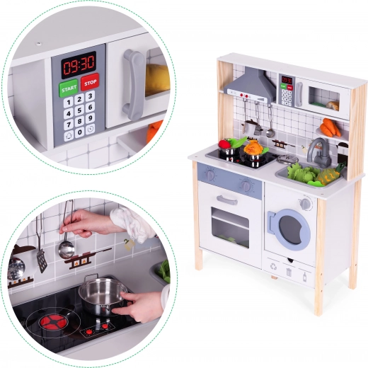 Реалистична игра със светлини и звуци