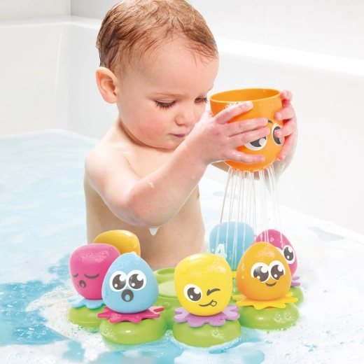 Водни игри: пръскане и гмуркане