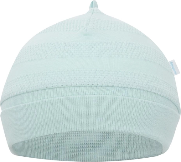 Hat with a wider cuff stays in place