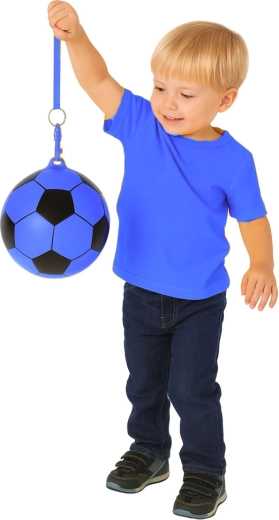 Футболен дизайн и наситен син цвят