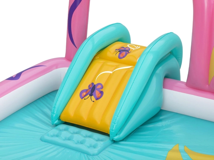 Мека пързалка за безопасно забавление