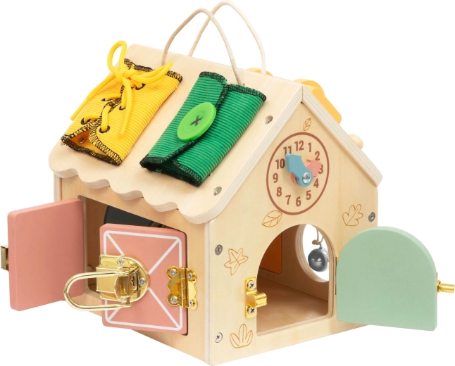 Learning through play: clock and gears