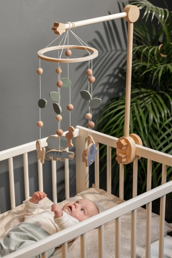Option to mount on a wooden stand
