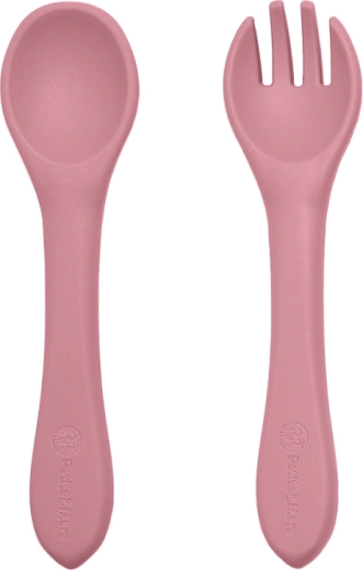 Gentle silicone cutlery for small hands