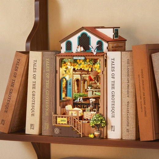 A magical book nook for your bookshelf