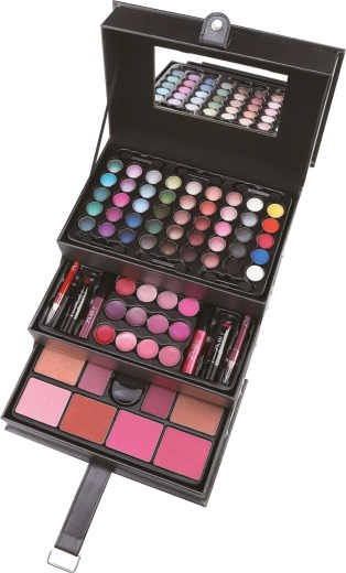 Всичко необходимо включително огледало и четки