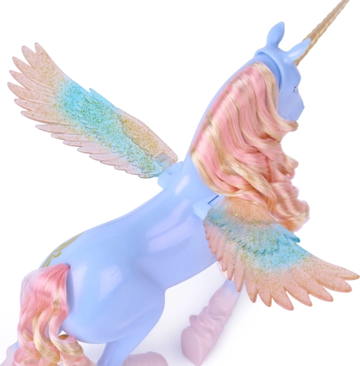 Flapping wings for action play