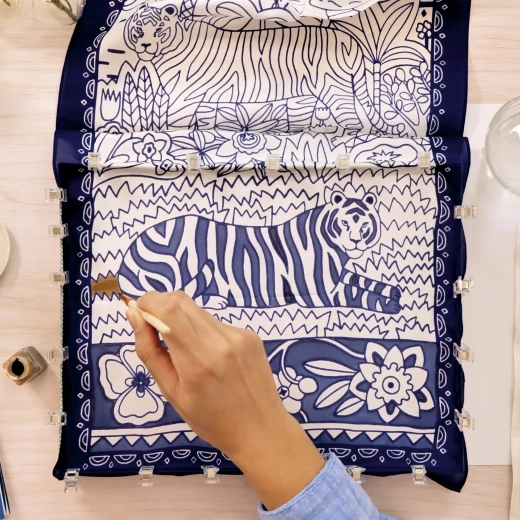Pre-printed outlines for carefree painting