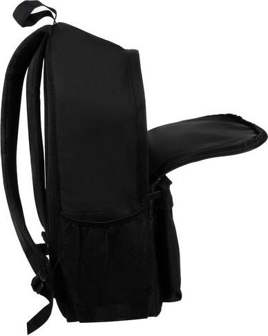 Well-thought-out compartments and pockets for small items