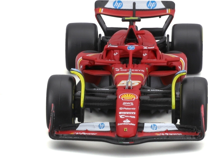 Реалистични детайли и състезателна аеродинамика