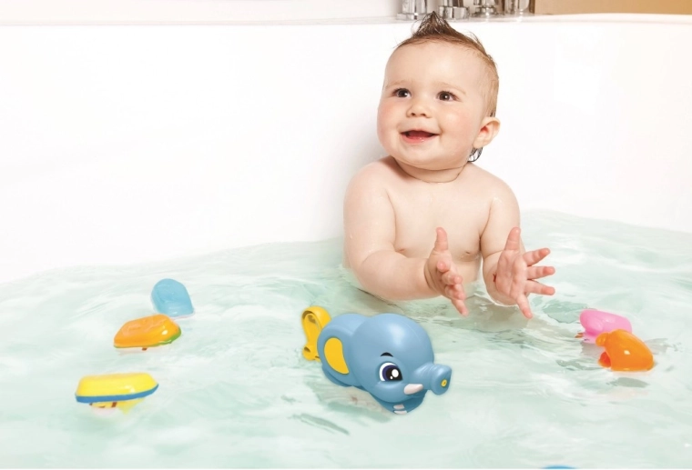 Cheerful bath companion