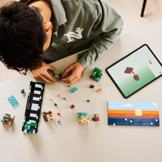 Умно строене с приложението LEGO Builder