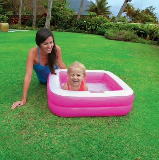 Compact summer pool