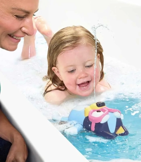 Плуваща играчка с воден фонтан