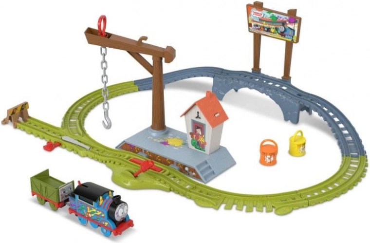 Thomas & friends комплект за доставка на боя – моторизирана влакова писта с кран