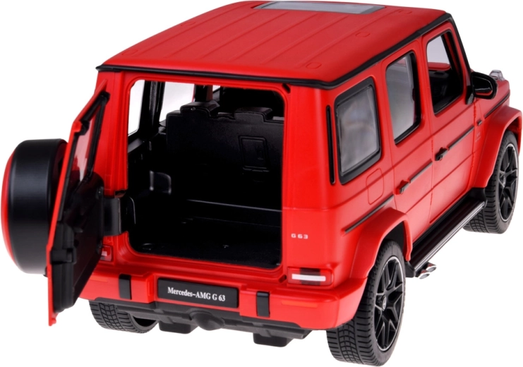 Реалистични детайли и отваряеми елементи