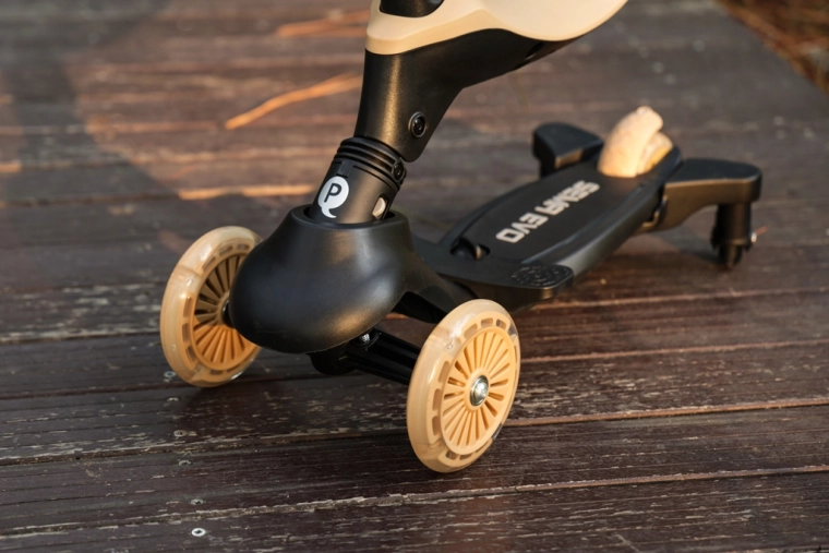 LED front wheels for fun and better visibility