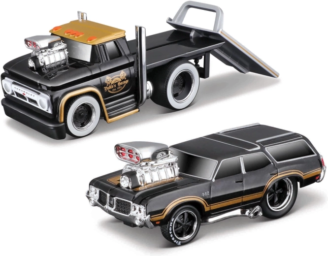 Maisto Muscle Transports 1966 Chevrolet C60 Flatbed with 1970 Oldsmobile Vista Cruiser 1:64