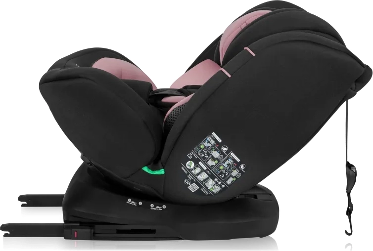 Safe installation with ISOFIX and Top Tether