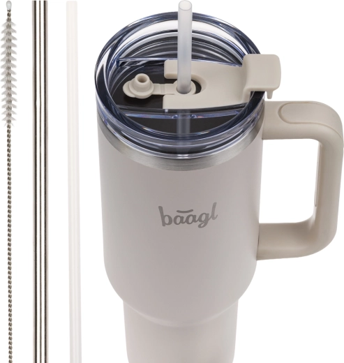Rich accessory set: straws, cleaning brush and seals