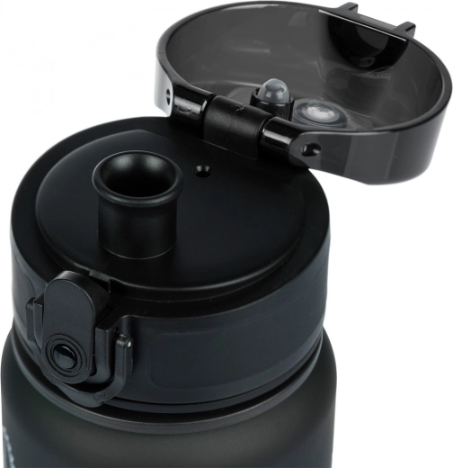 Непропусклив заключващ се капак