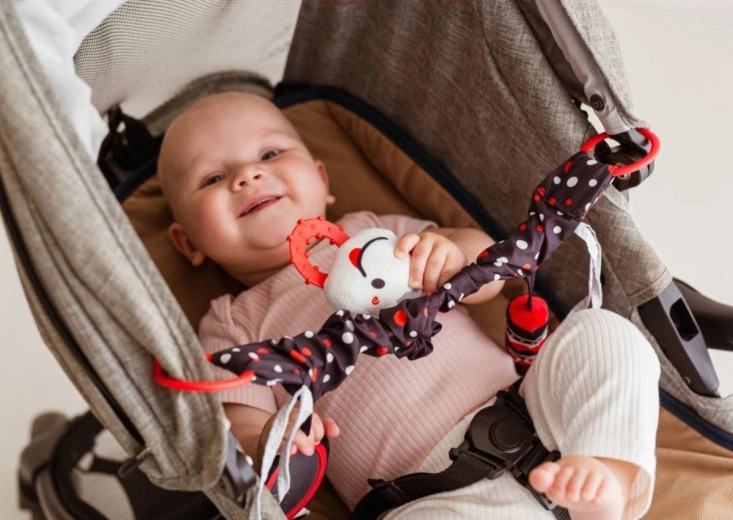 Easy attachment for travel