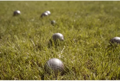 Outdoor game for grass and hard surfaces