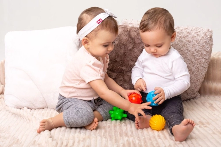 Различни текстури за сетивно развитие