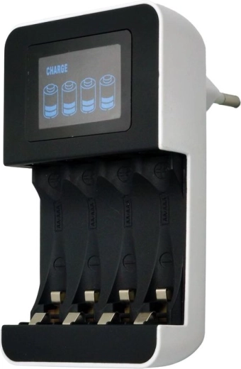 Интелигентно зарядно устройство Solight AA/AAA с LCD дисплей