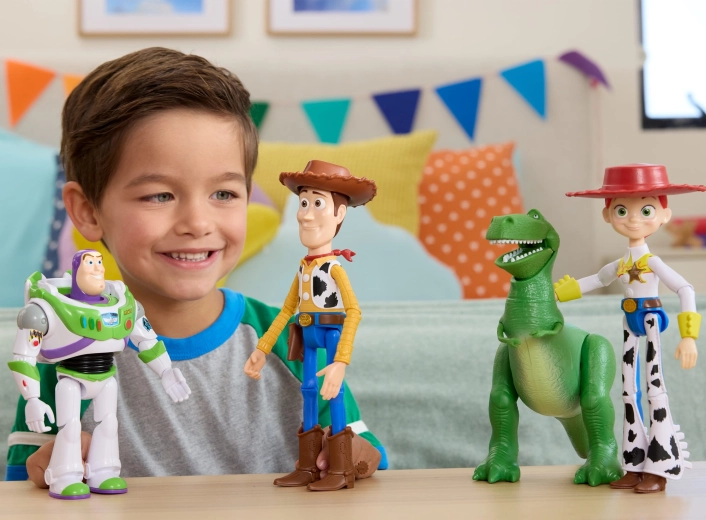 Чудесно допълва другите герои от Toy Story