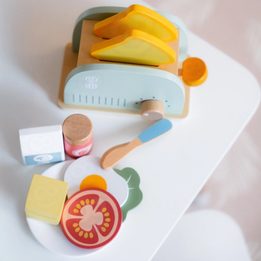 Rich breakfast accessories