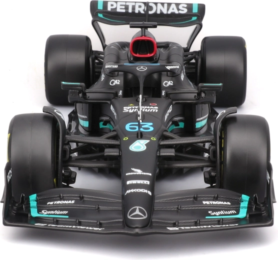 Достоверни детайли на каросерията и ливърито