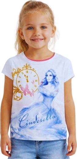 Short sleeves and white design