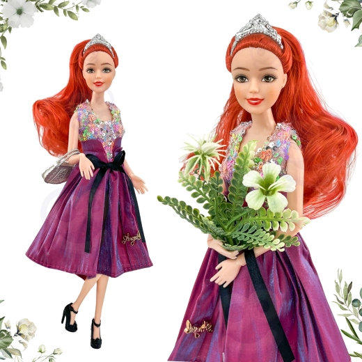 Sparkling outfit for a royal look