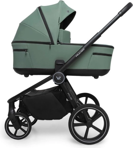 Carrycot with ventilation and comfort for newborns