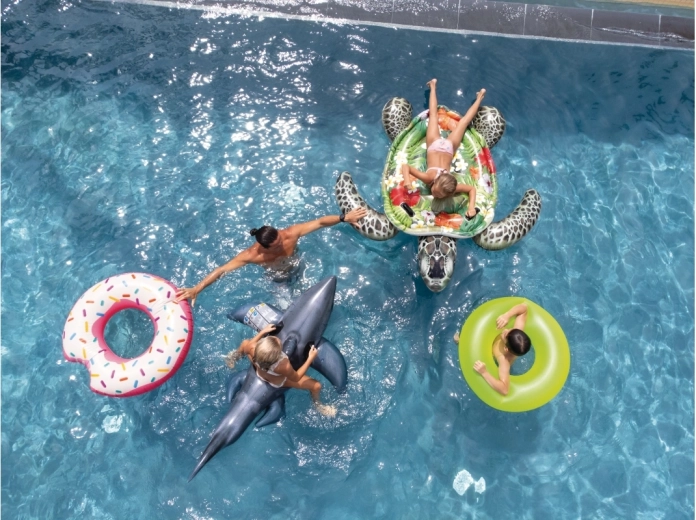 Комфортна площ за лежане и игра