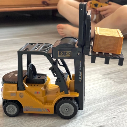 Realistic load lifting