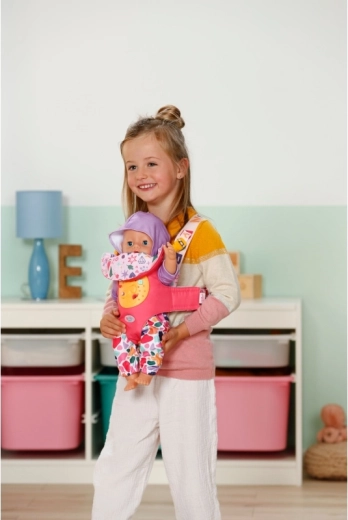 Adjustable straps for comfortable carrying