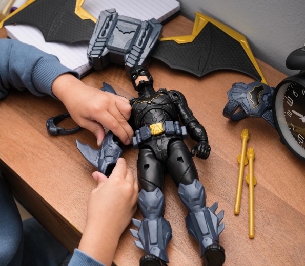 Съживи екшъна с крила и броня