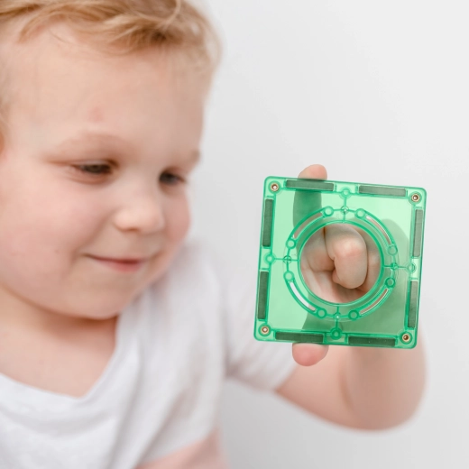 Строете стабилни 3D конструкции с неодимови магнити