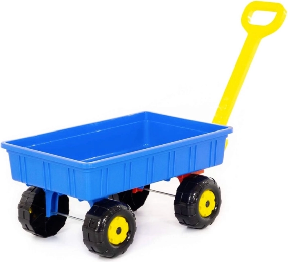 Sturdy plastic construction for everyday play