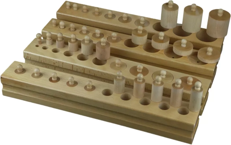 Cylinders with Knobs Moyo Montessori