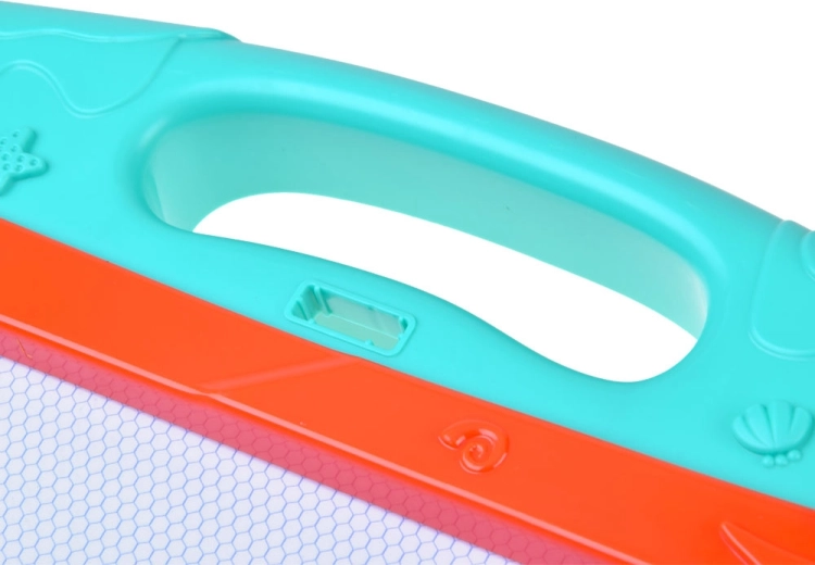 Easy erasing and practical handle