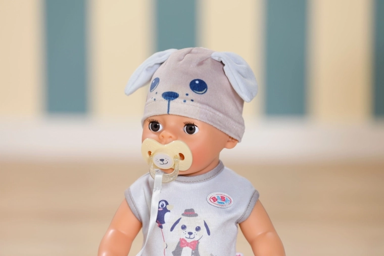 Magical pacifier with eye movement