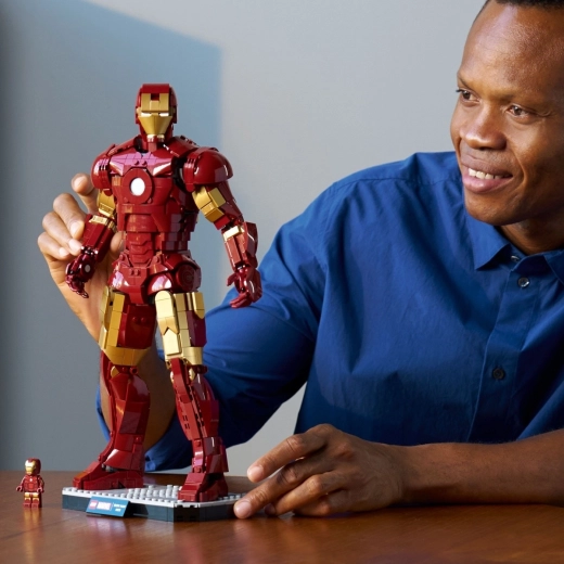 Включена минифигурка на Iron Man