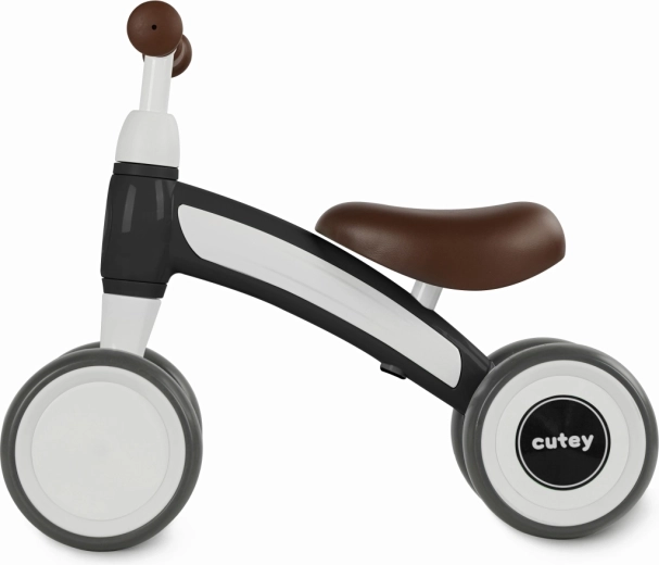 4 wheels for maximum stability