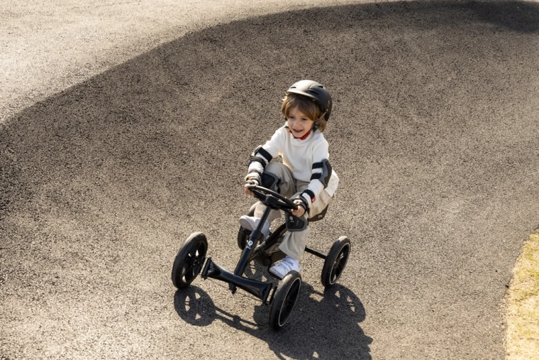 Pedal drive without batteries for active fun