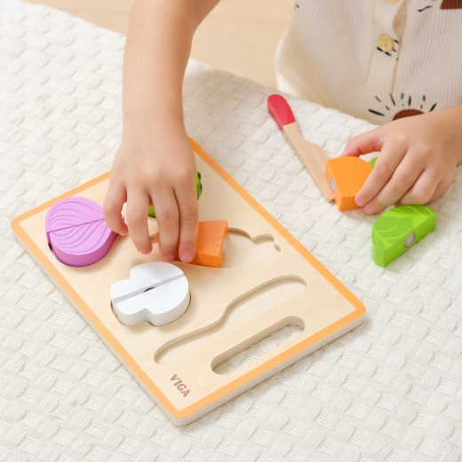 Puzzle board for correct matching