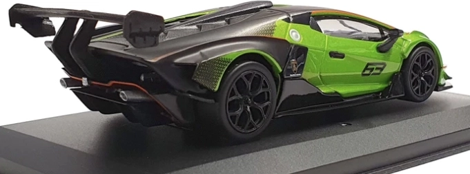 Authentic Lamborghini racing look