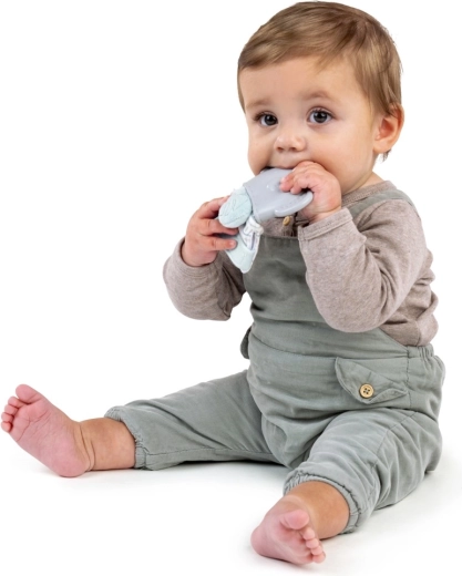 A rattle that captivates and calms